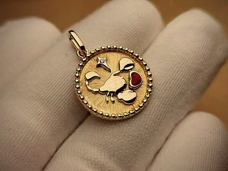 pendants, 09
